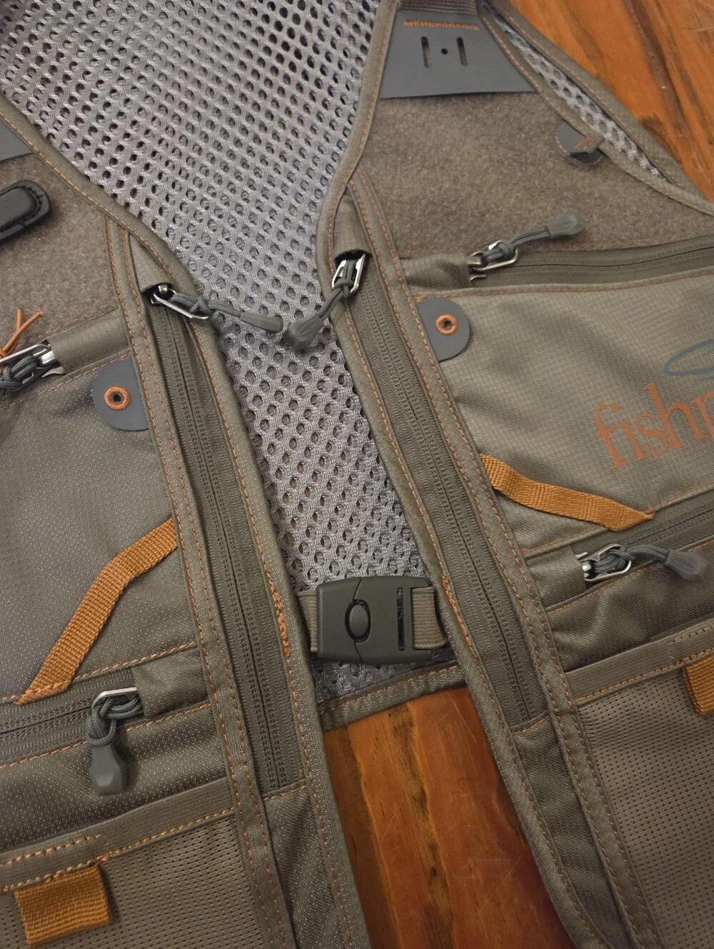 Fishpond Flint Hills Vest Gravel One Size New With Tags